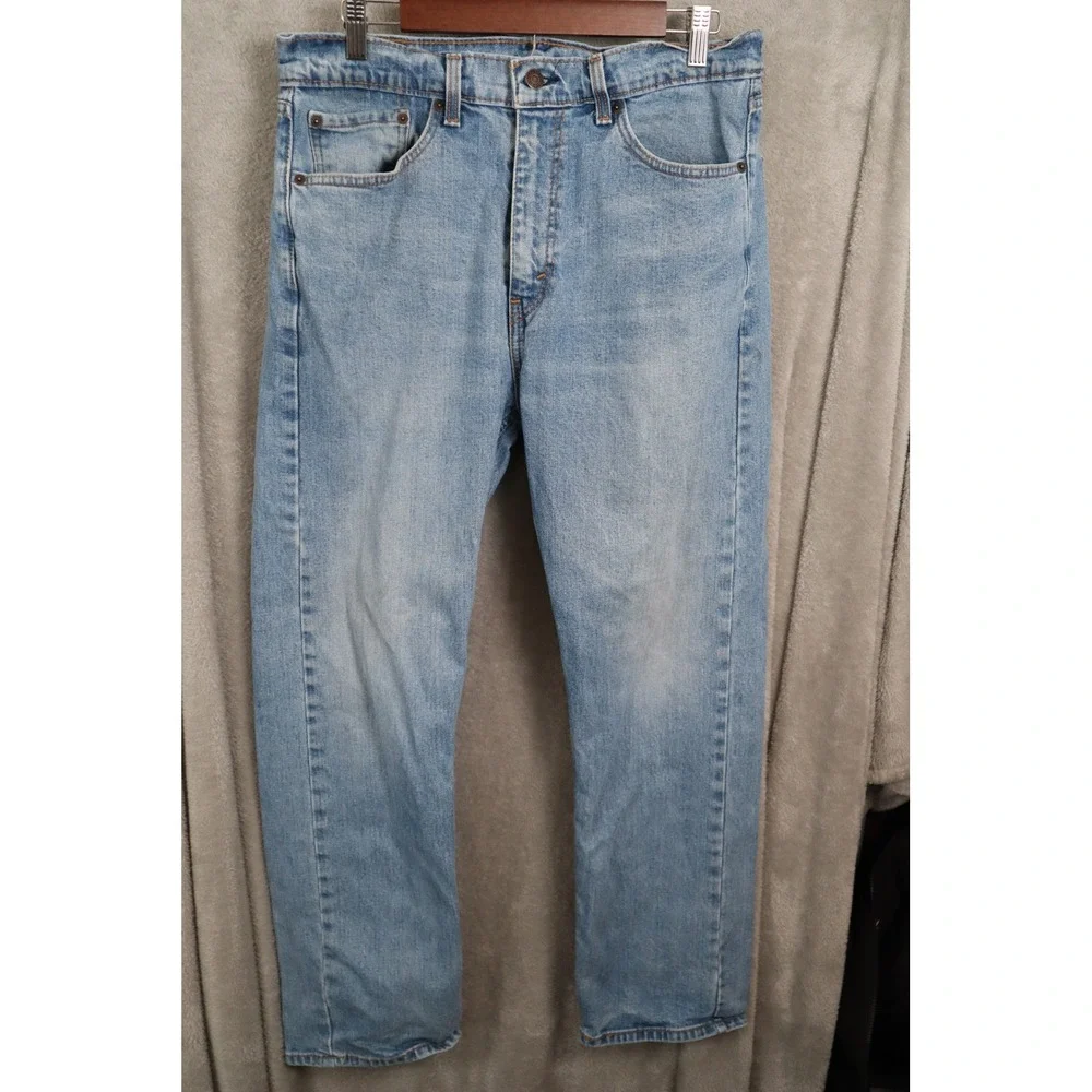 Levis 505 Regular Fit Straight Leg Light Wash Blue Jeans Mens 35x30 00505-1456